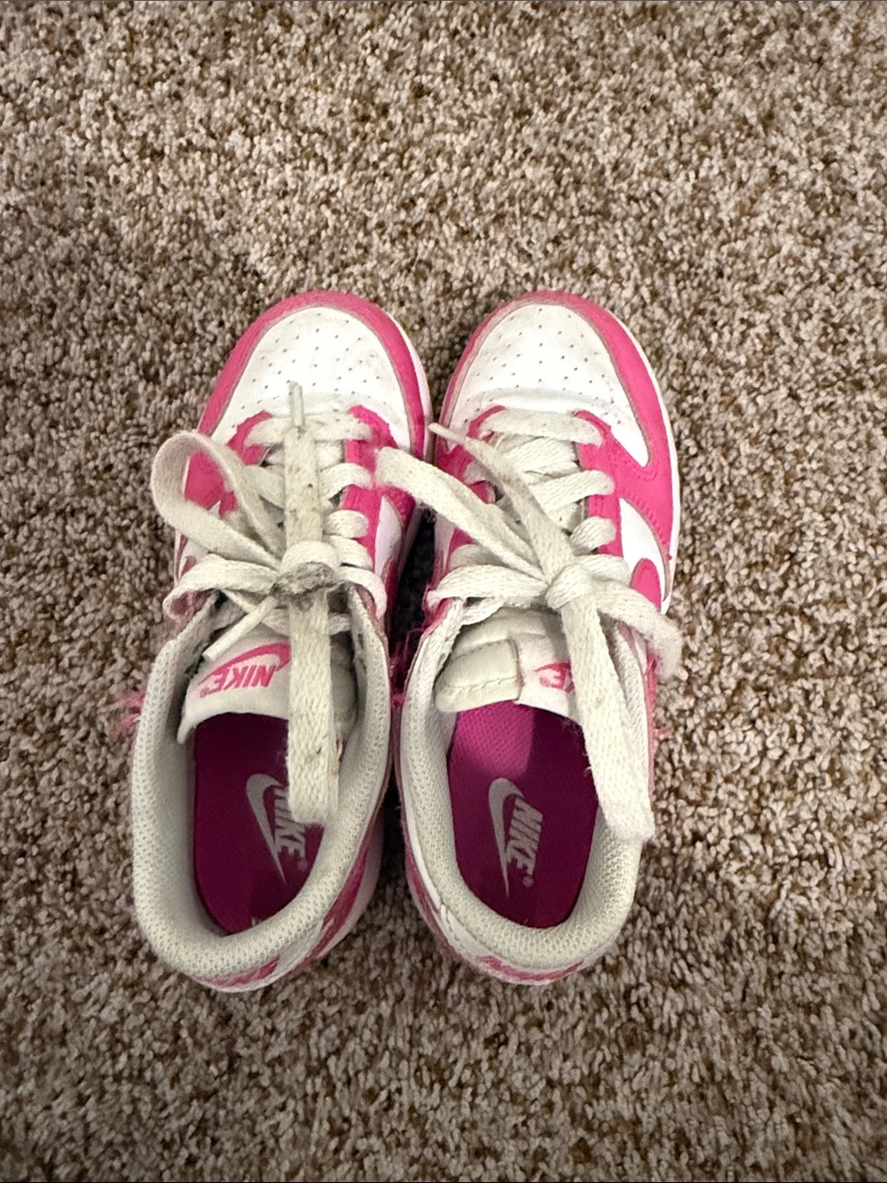 Nike Kids White and Pink Low-Top Sneakers